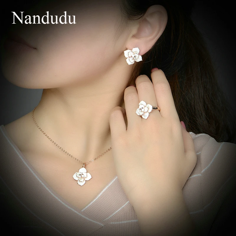 Nandudu Chic Мода цветок кулон цепочки и ожерелья кольцо серьги Ювелирные наборы для