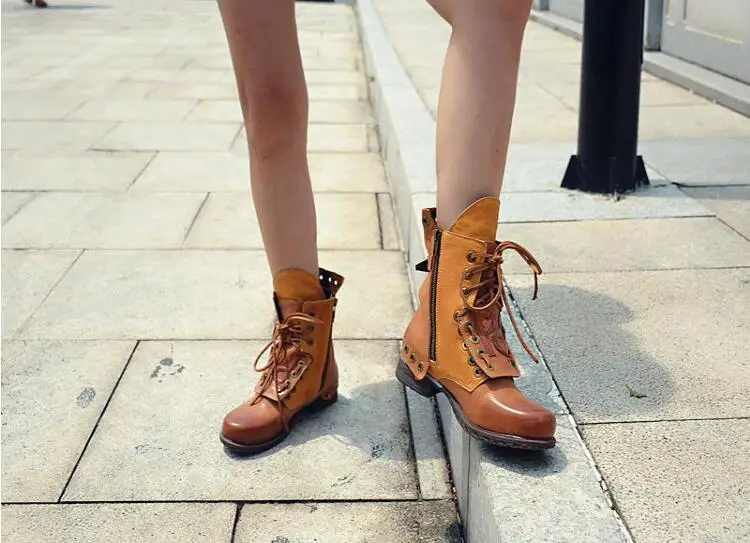 

Prova Perfetto Mixed Color Women Lace Up Genuine Leather Short Boots Ladies Flat Heel Rivet Comfortable Martin Boots For Winter