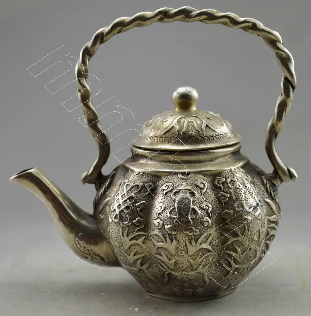 Exquisite Collectible Decorated Old Handwork Tibetan Silver Auspicious Flower Designs Tea Pot