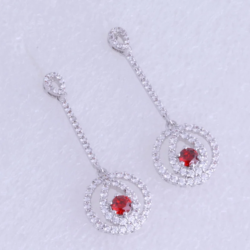 Любовный монолог эстетические круглые красные имитация гранат и кубического