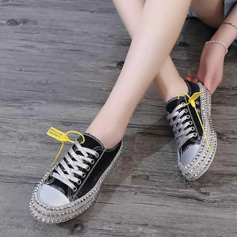 Туфли женские холщовые с заклепками дышащие для фитнеса модная повседневная