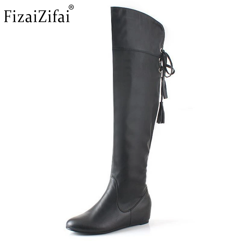 Модные ботинки женские стильные ботфорты с кисточкой теплые зимние сапоги выше