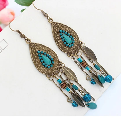 Винтажные серьги кисточки с разноцветными бусинами и листьями золотого цвета в