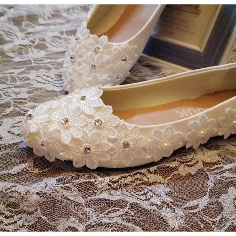 Женские свадебные туфли Белые балетки на плоской подошве со стразами | Обувь
