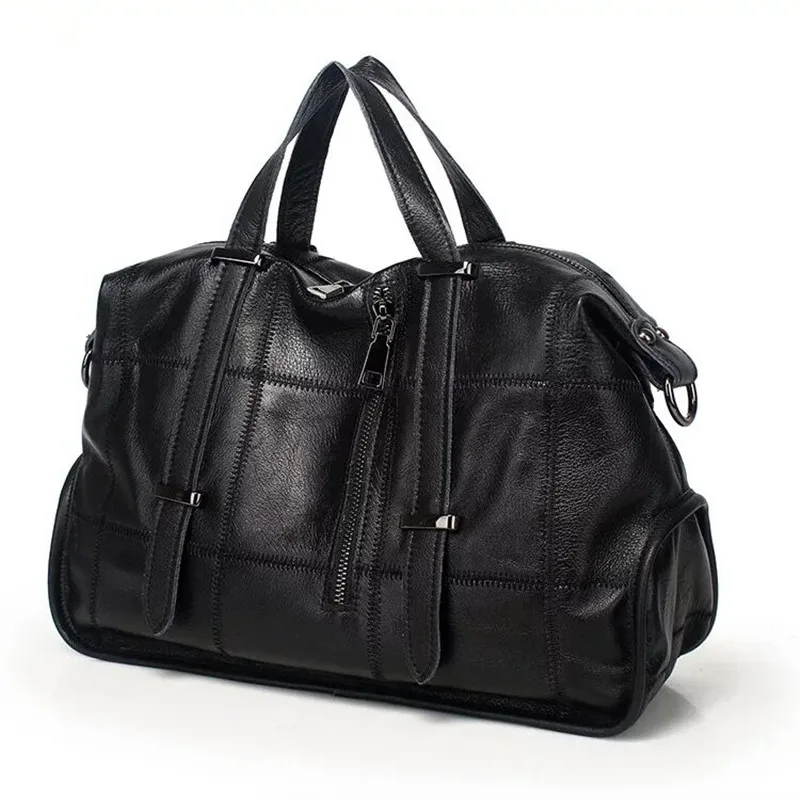 Сумки известного бренда Женская клетчатая сумка-тоут из натуральной кожи серая