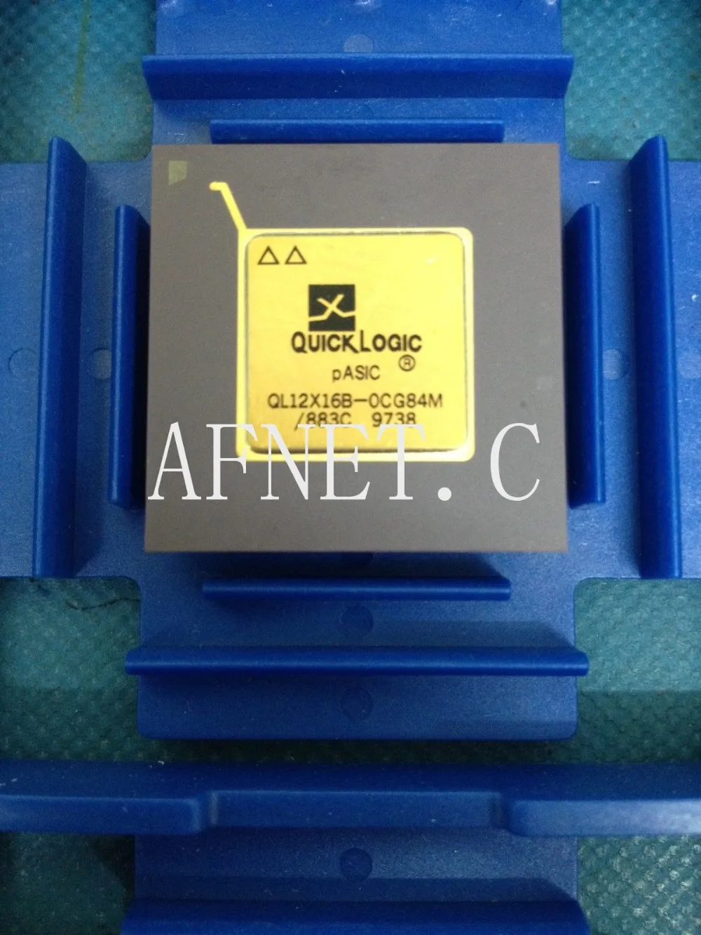 

Integrated Circuit IC Chip QL12X16B-0CG84M/883C