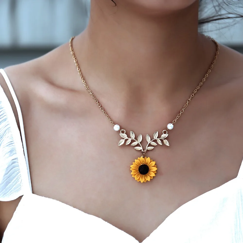 

Gold Flower Choker Necklace Women Collares Chain Lady Girls Sweater Pendant Necklaces Long Jewelry Gifts Collier femme 2018 new