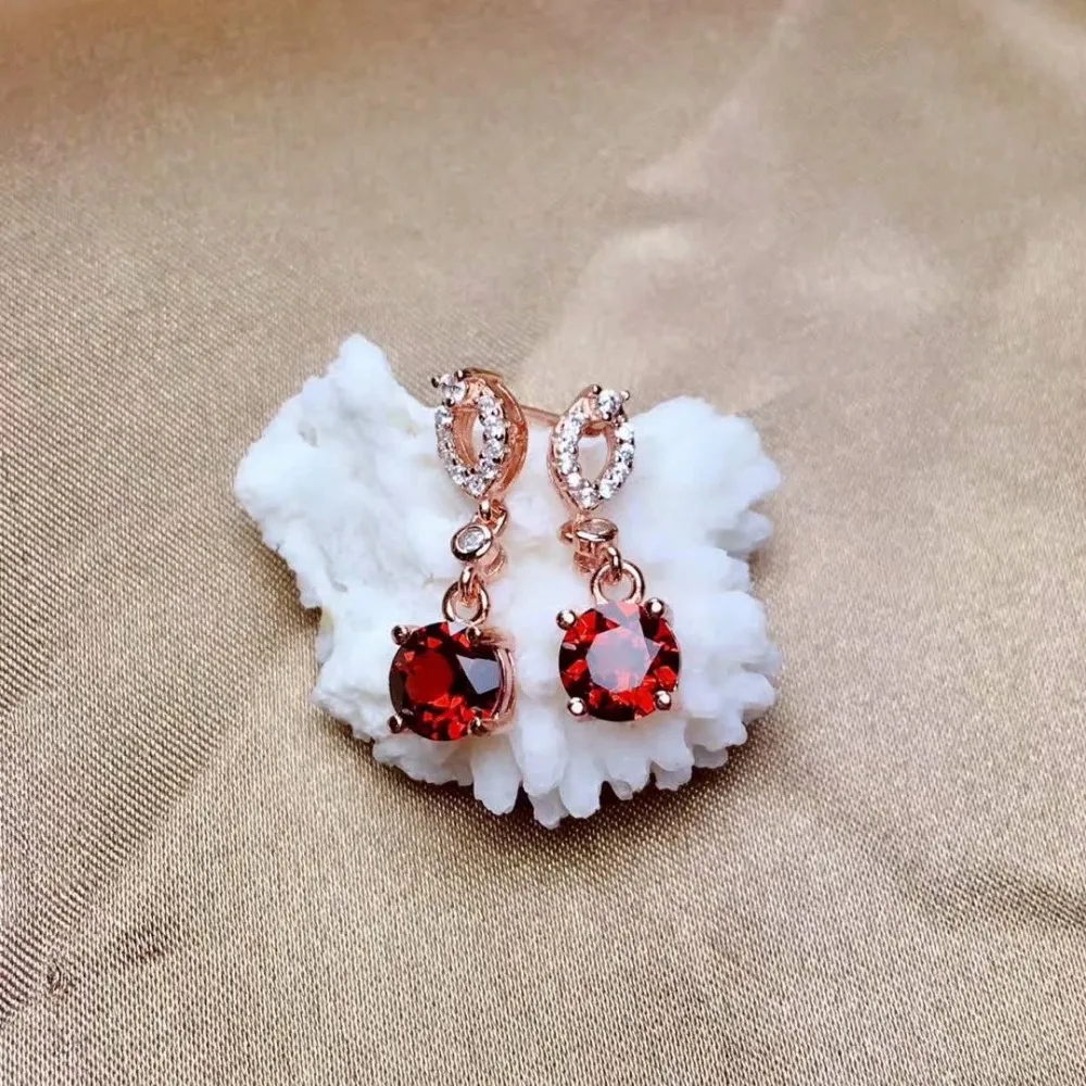 

SHILOVEM 925 sterling silver Natural garnet stud earrings fine Jewelry women wedding women wholesale 6*6mm new me0606220ags