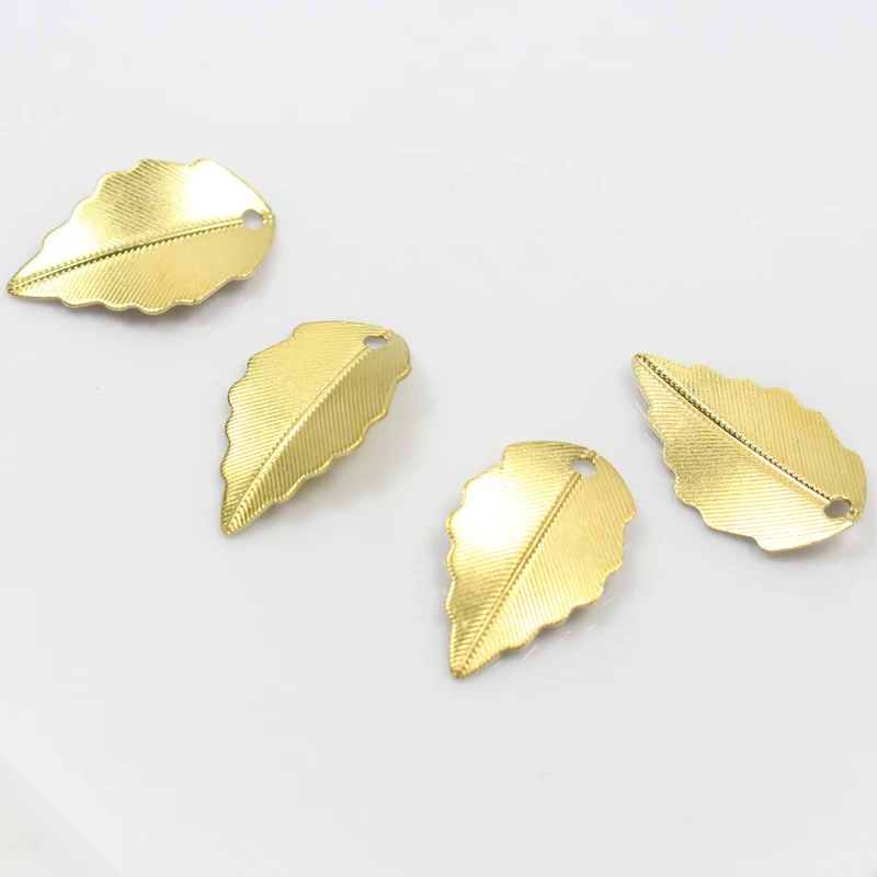 Небольшие медные листья с гравировкой милые Золотые Подвески для изготовления