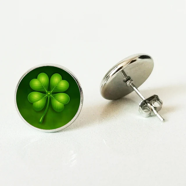 

Four-leaf clover earrings exquisite lucky grass earrings convex round ear studs to a friend's gift Stud Earrings Jewelry