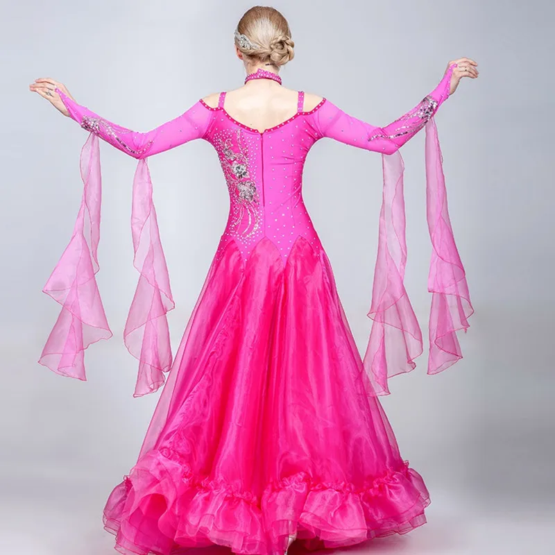 Женское платье с длинным рукавом розовое для бальной комнаты стандартное