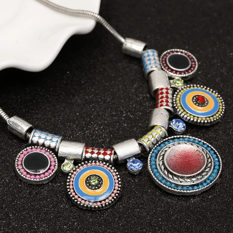 Новинка 2020 ожерелье чокер Модные Этнические ожерелья винтажные с цветными бусинами и кулоном эффектное для