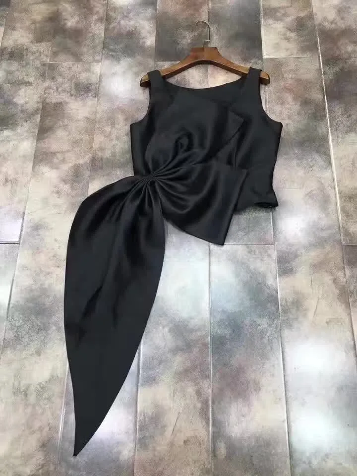 Блузка Женская атласная с асимметричным подолом модная рубашка со складками и