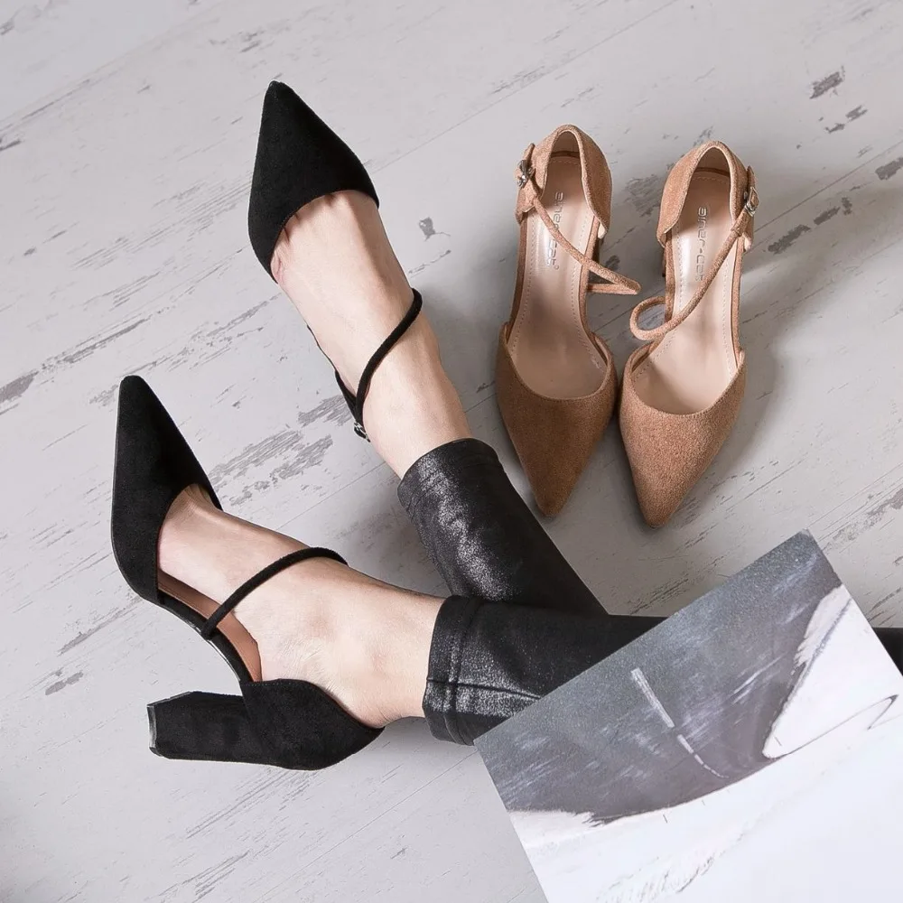 Женские туфли-лодочки с острым носком из лакированной кожи на высоком каблуке