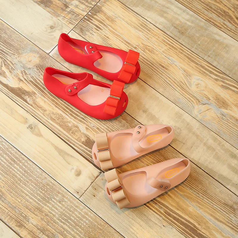 Mini Melissa/ г.; Горячая Новинка; стильная обувь для маленьких девочек; Рождественская обувь; подарок; Летние босоножки из ПВХ с бантом для девочек; три цвета