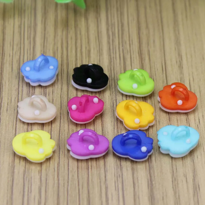 100 шт./лот милые разноцветные пластиковые пуговицы с отпечатком лап для