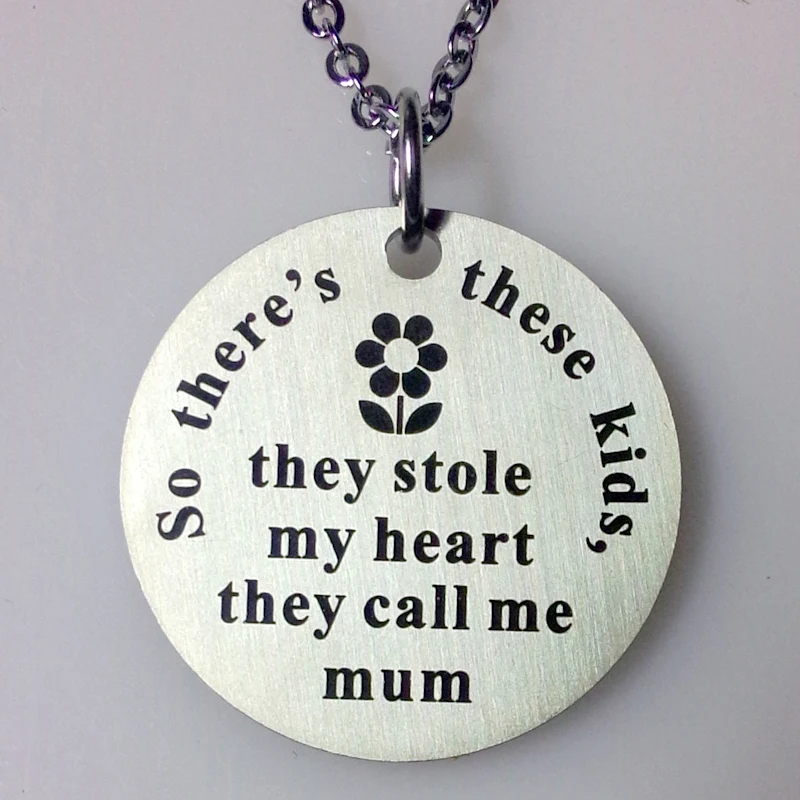 

10pcs/lot stainless steel dics they calls me mum charm pendant