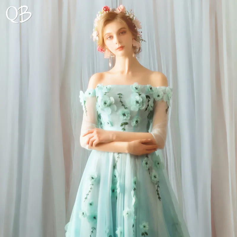 Роскошные вечерние платья в пол небесно-голубого цвета из тюля с аппликацией и