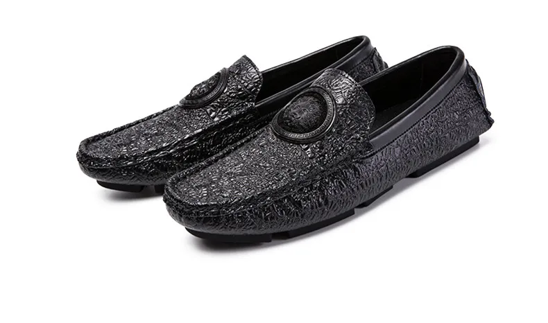 Новое поступление Мода Пчела подошва Лоферы Для мужчин Slip-On Повседневная водонепроницаемая обувь Мягкие Мокасины обувь Gommino для вождения обувь Для мужчин Мокасины размер 38-44