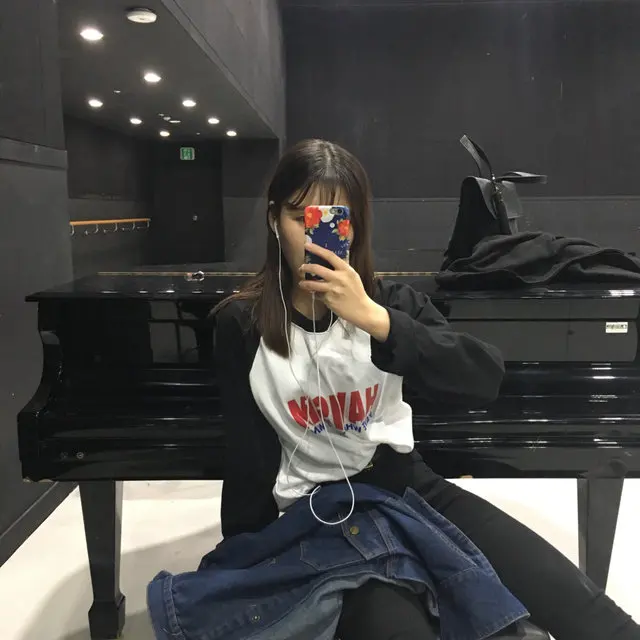 Женские футболки, свободные, с буквенным принтом, Harajuku, женская футболка с длинным рукавом, для отдыха, с круглым вырезом, корейский стиль, подходит ко всему, простые, для студентов