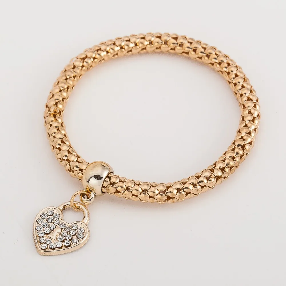 Женский браслет с цепочкой в виде попкорна золотого цвета милым жемчугом и