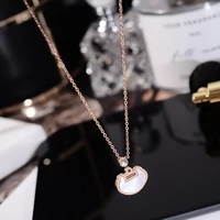 yun ruo rose gold color natural shell fortunate lock pendant necklace fashion titanium steel jewelry never fade drop shipping
