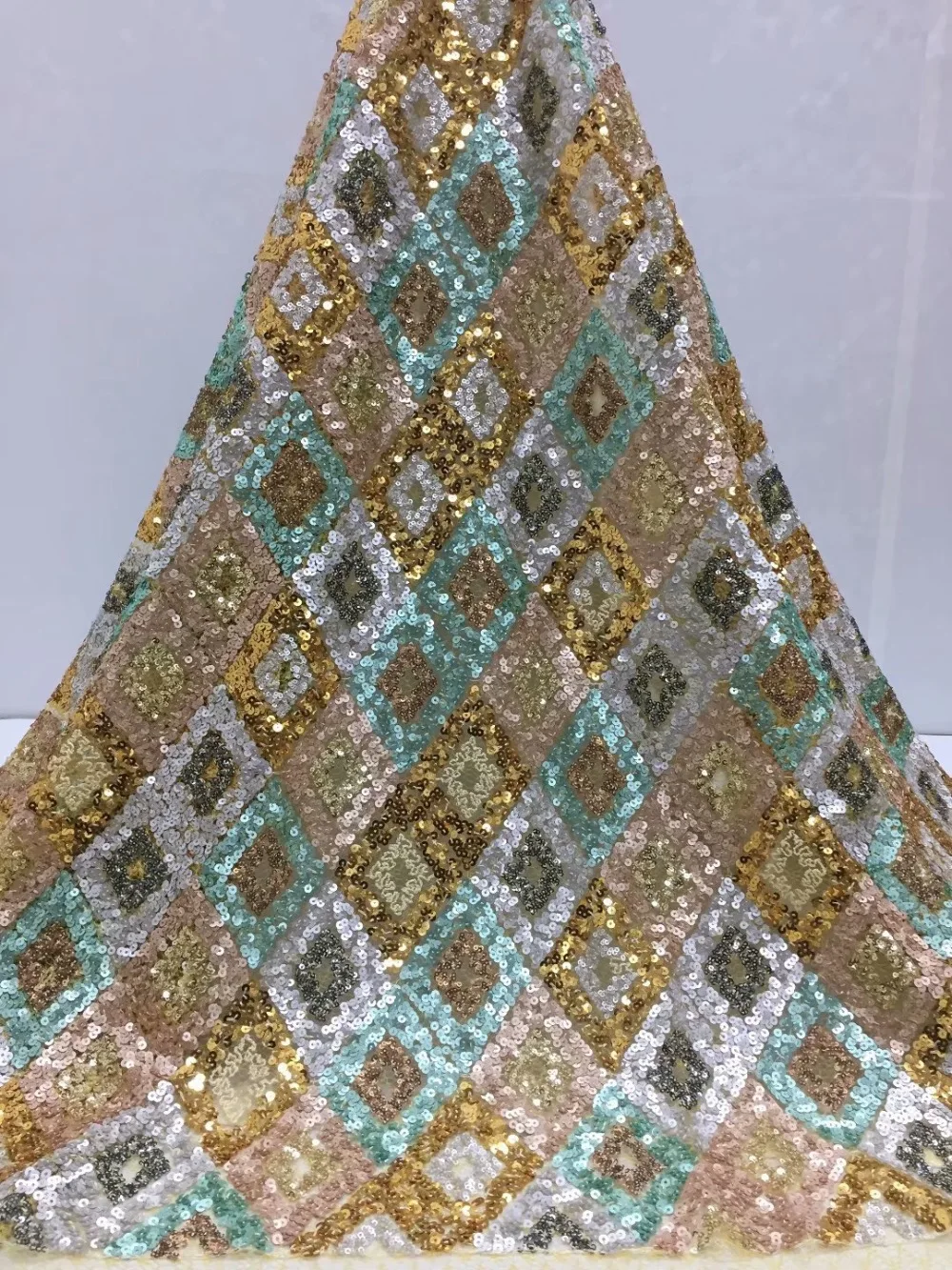 Индийская кружевная ткань расшитая золотыми блестками 2019 красная нигерийская