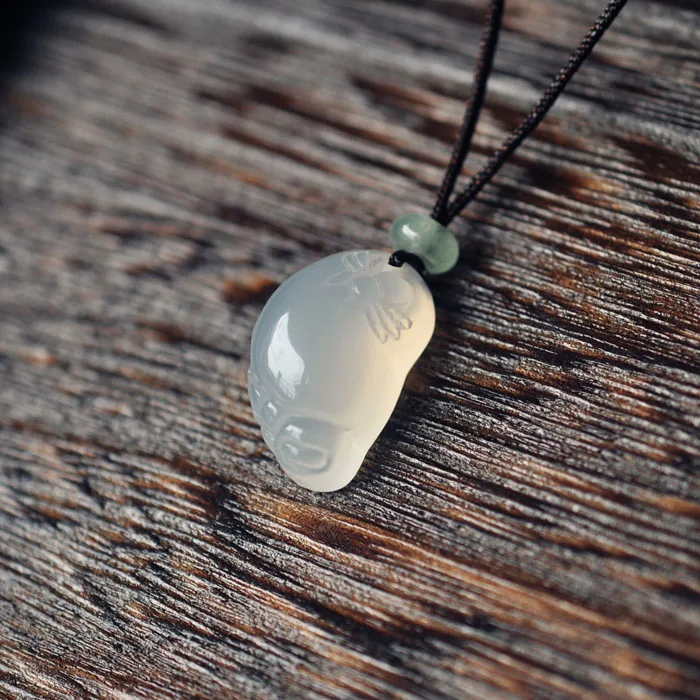Ожерелье из нефрита с подвеской в виде мелкого замка ледяного типа|Ювелирные