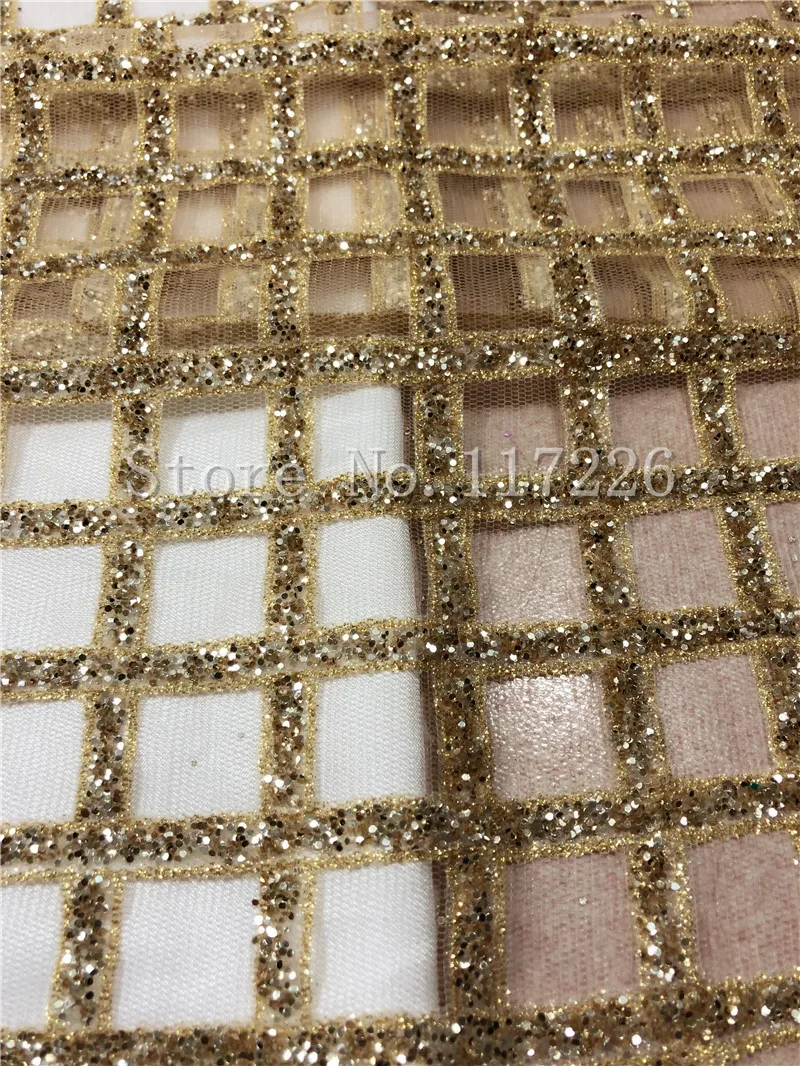 Красивый дизайн с перекрестным золотым склеенным принтом Блестящий тюль