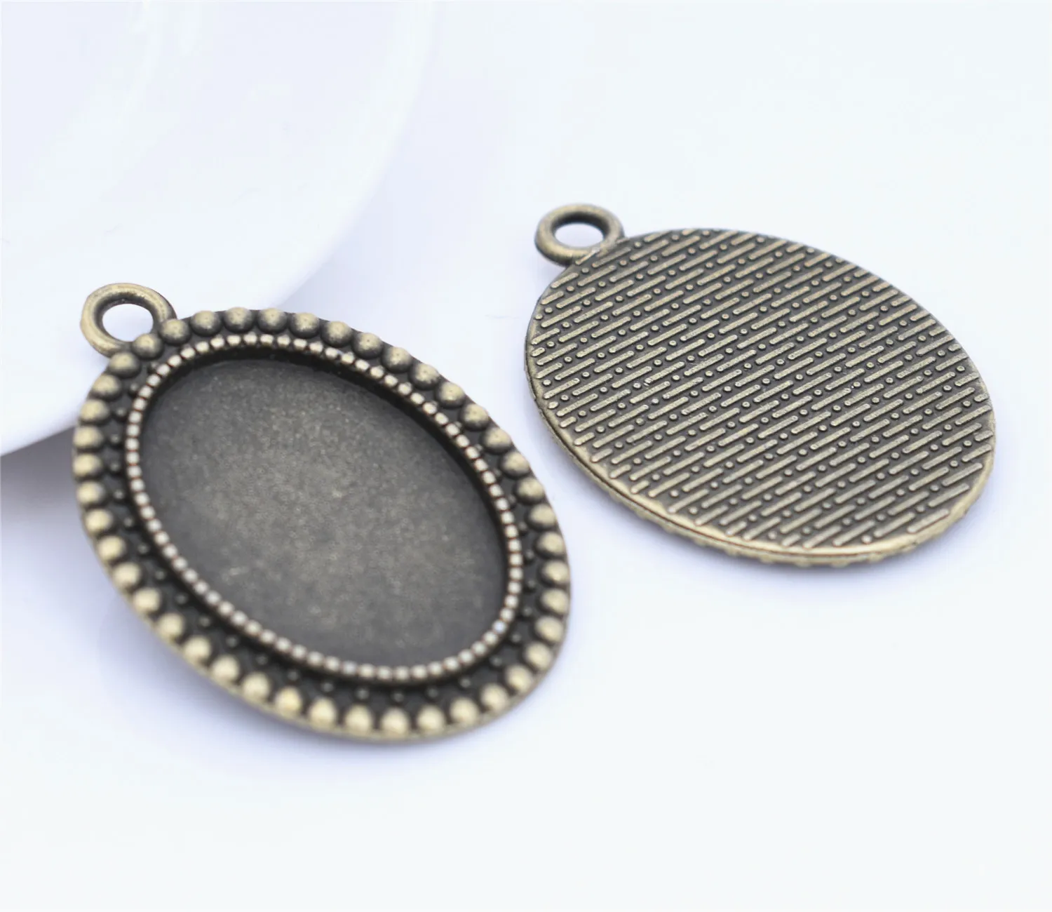 

New Fashion 4pcs 18x25mm Inner Size Antique Bronze Plated Simple Style Cabochon Base Cameo Setting Charms Pendant-A4-21
