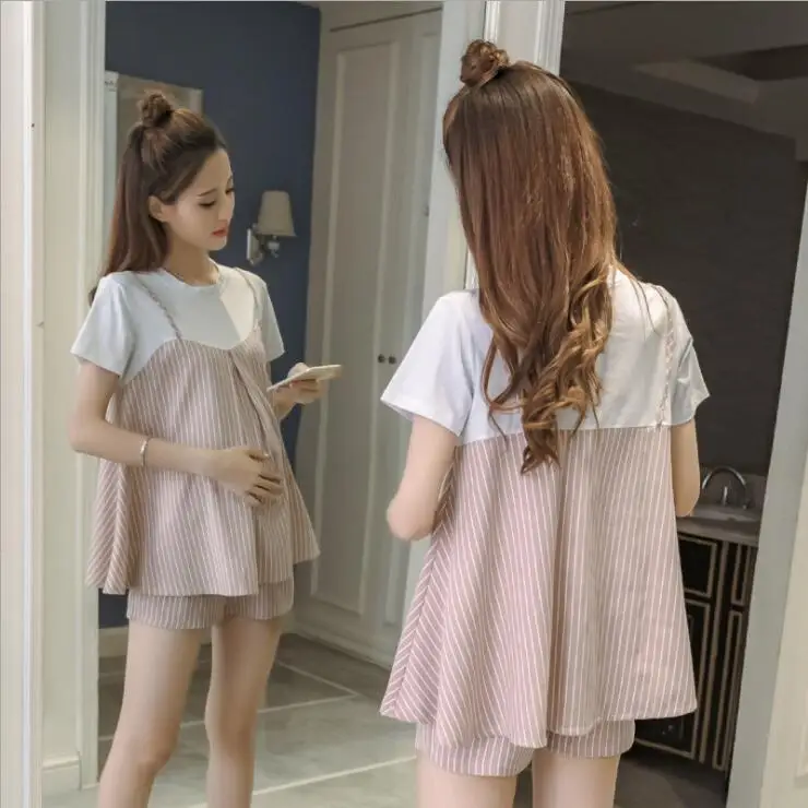 

2PCS/Summer Wear Pregnant Clothes Sets Fashion Stripe T-shirt+Shorts Loose Big Size Pregnancy Clothing Maternity Outfit BC1429-1