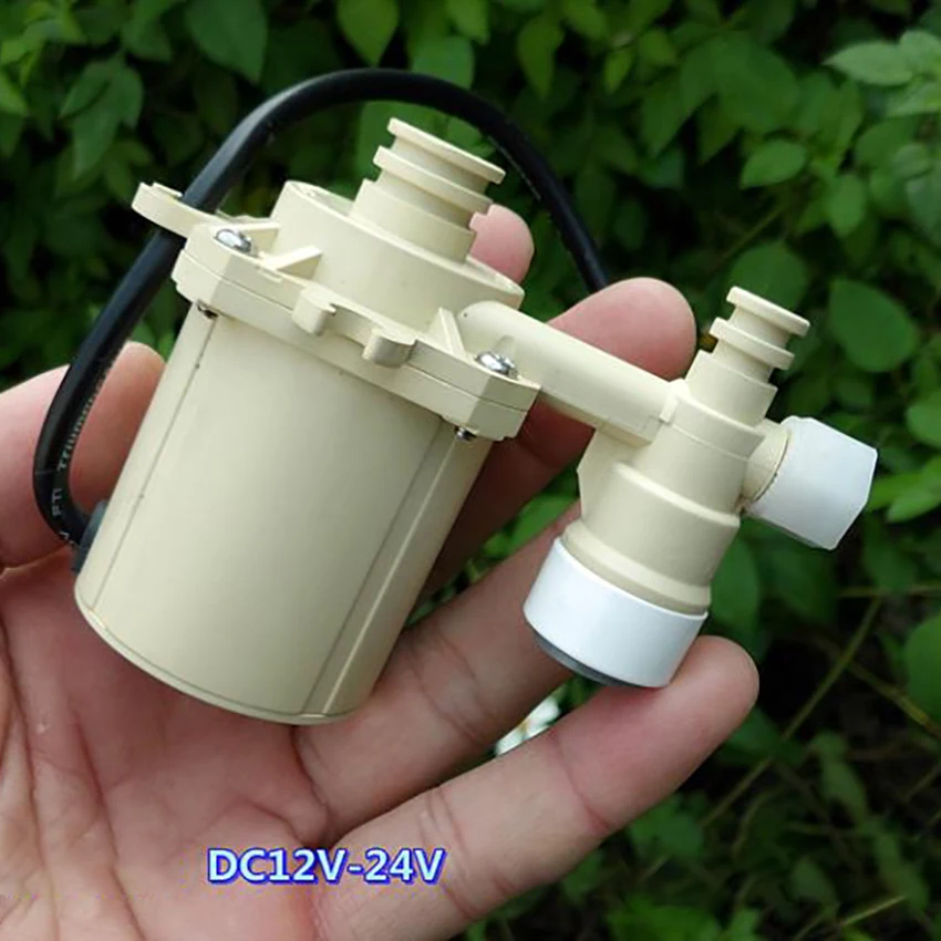 DC безщеточный Водяной насос DC12 24V и он имеет высокую эффективность рабочее колесо