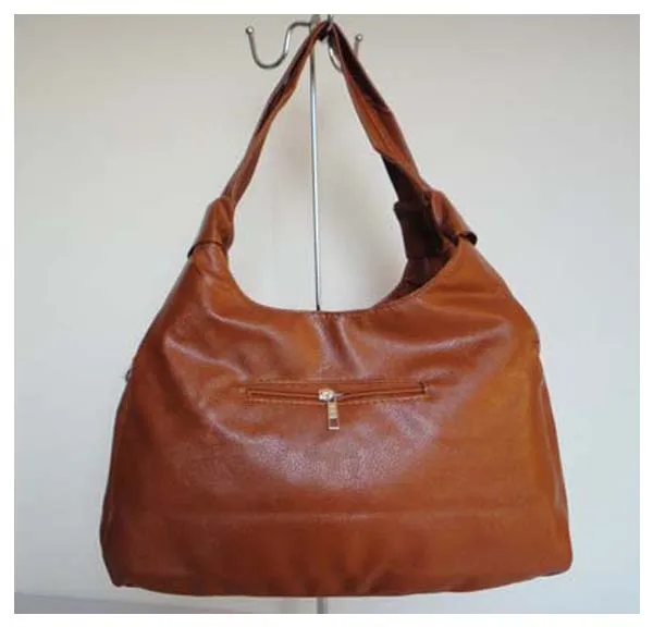 Дизайнер мешок Материал : полиуретан + орнамент Размер 35 x 22 см 3 различных цветов (