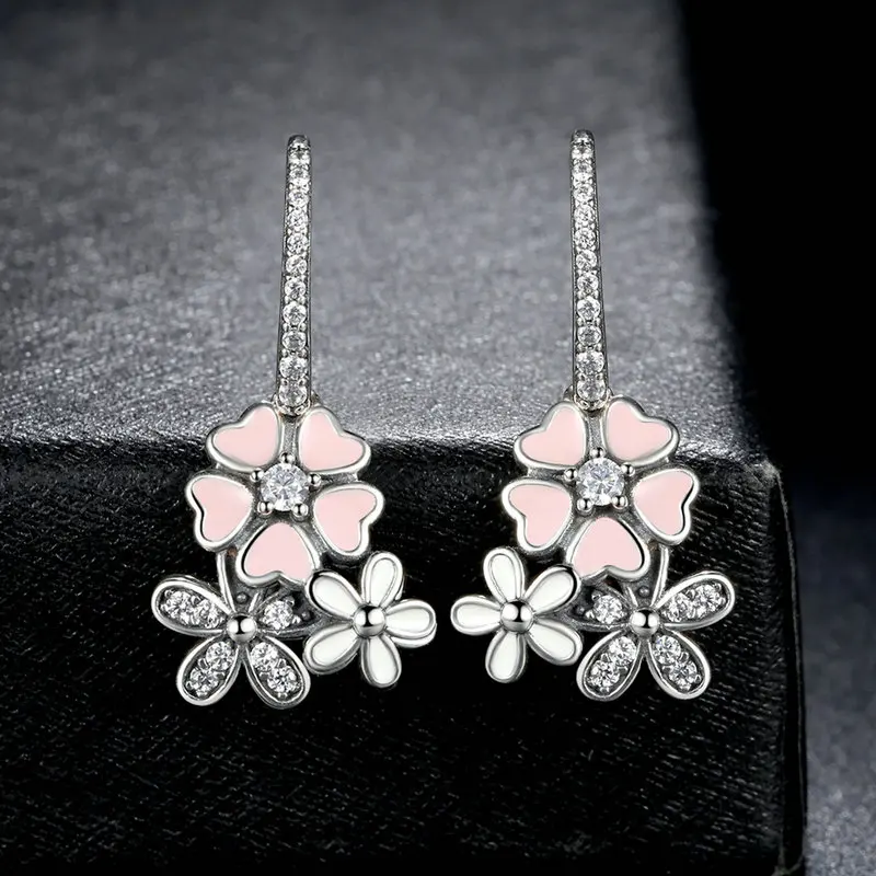 Серьги на крючках с розовым цветком "Поэтическая маргаритка" и вишневым цветком из настоящего серебра 925 пробы, женские украшения.