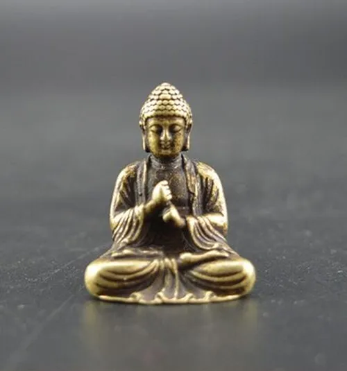 

China's pure brass sakyamuni Buddha statue.