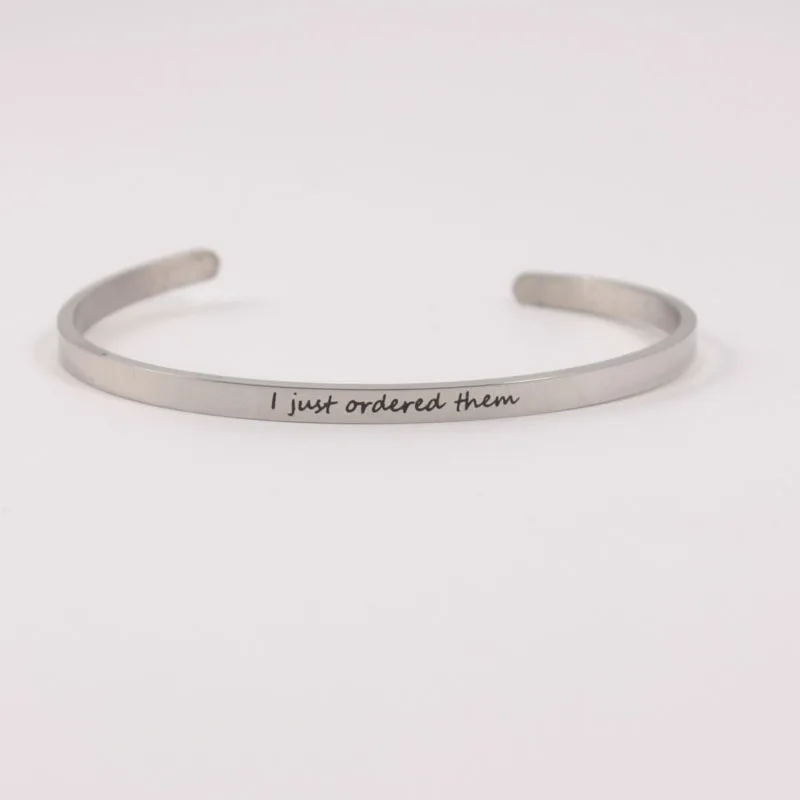 Я только что заказал их девушка Шоппер браслет из нержавеющей стали