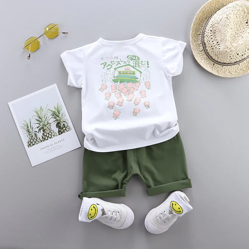 Комплект детской одежды из 2 предметов футболка и штаны для активного отдыха