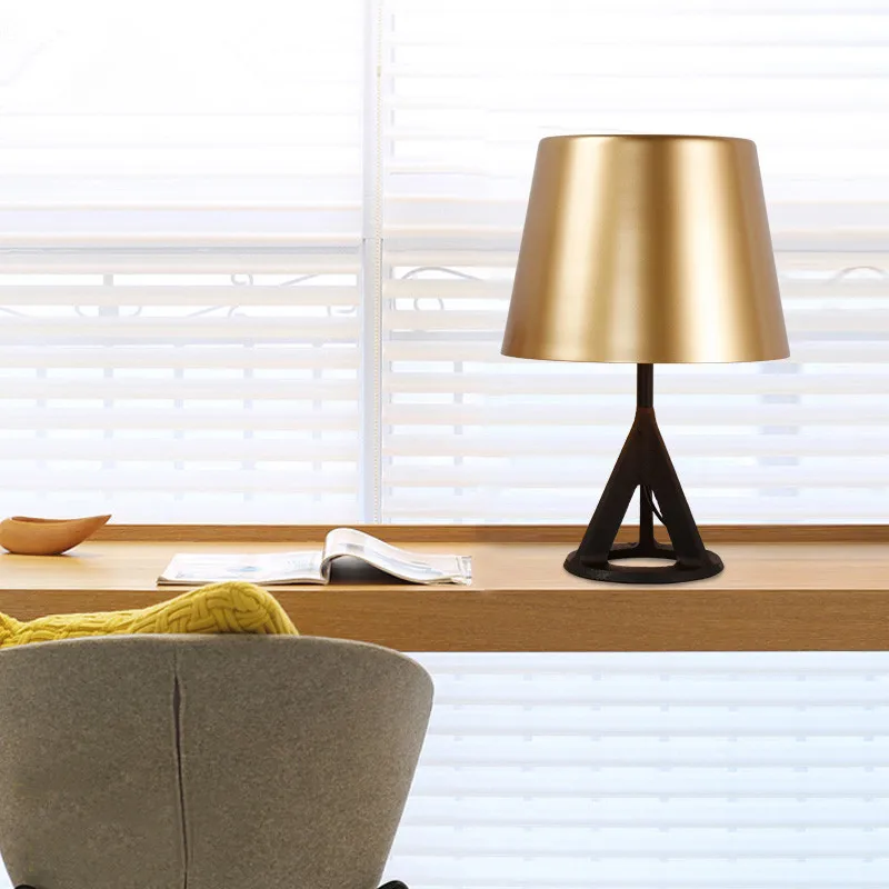 Современная чугунная настольная лампа Tom латунная современная для спальни