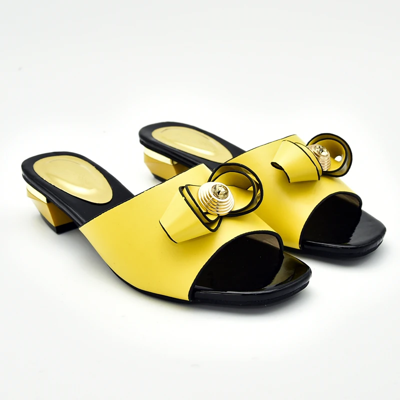 Новое поступление женские свадебные туфли лодочки украшенные стразами без