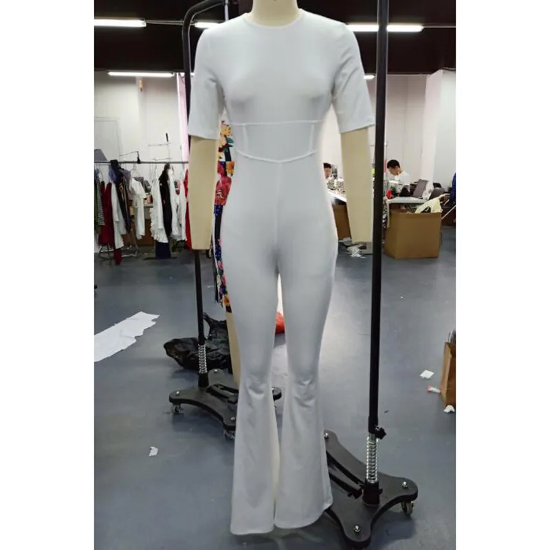 Женский комбинезон с коротким рукавом и поясом низом белый Облегающий женский 2019