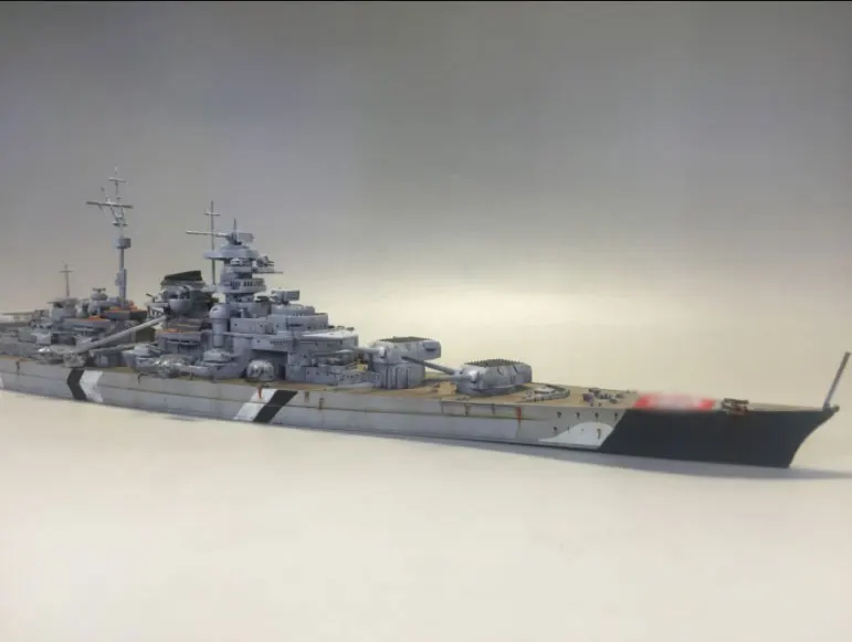 1: 700 б/у диорама Второй мировой войны немецкий Бисмарк морской пейзаж Изысканная