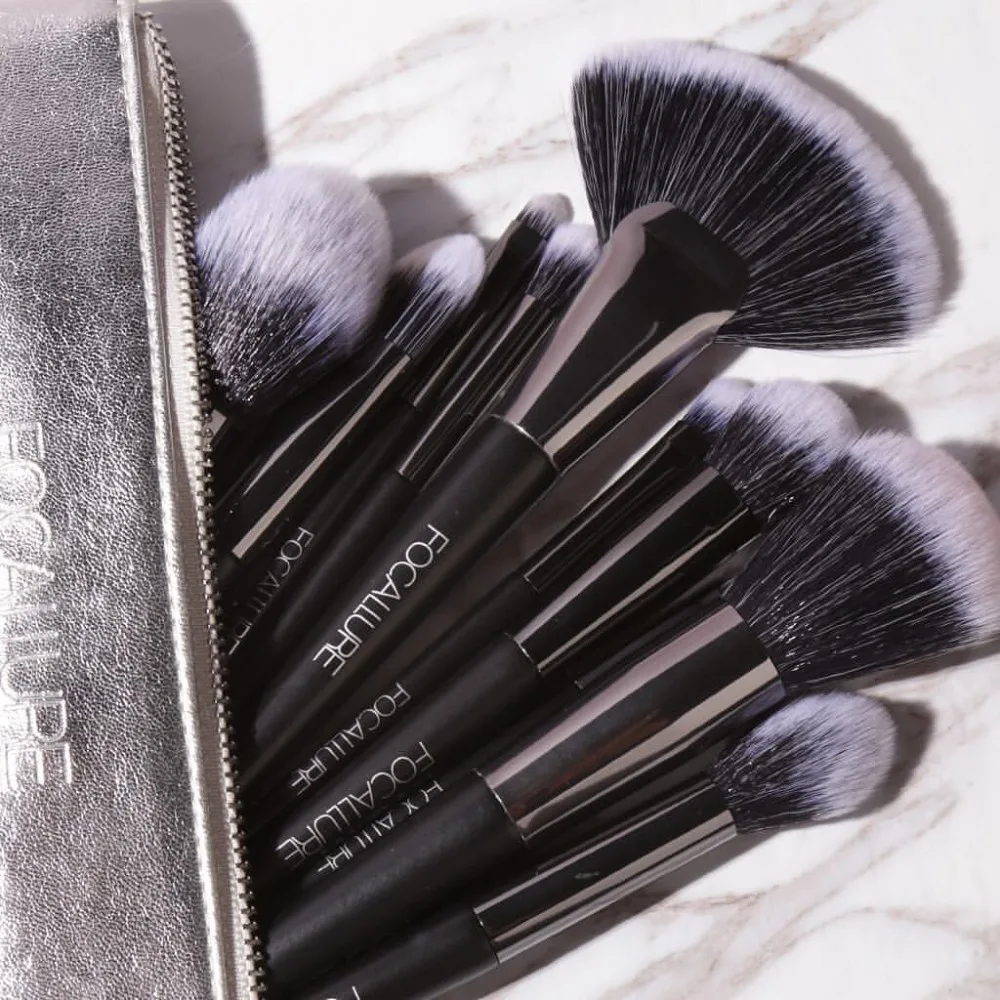 

FOCALLURE Makeup Brushes Set Foundation Eyeshadow Powder Lip Kits Makeup Brush Cosmetics Kits