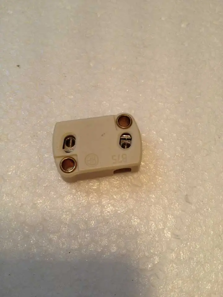 

Патрон для хирургической лампы с керамическим основанием BW 875 G5.3 G6.35