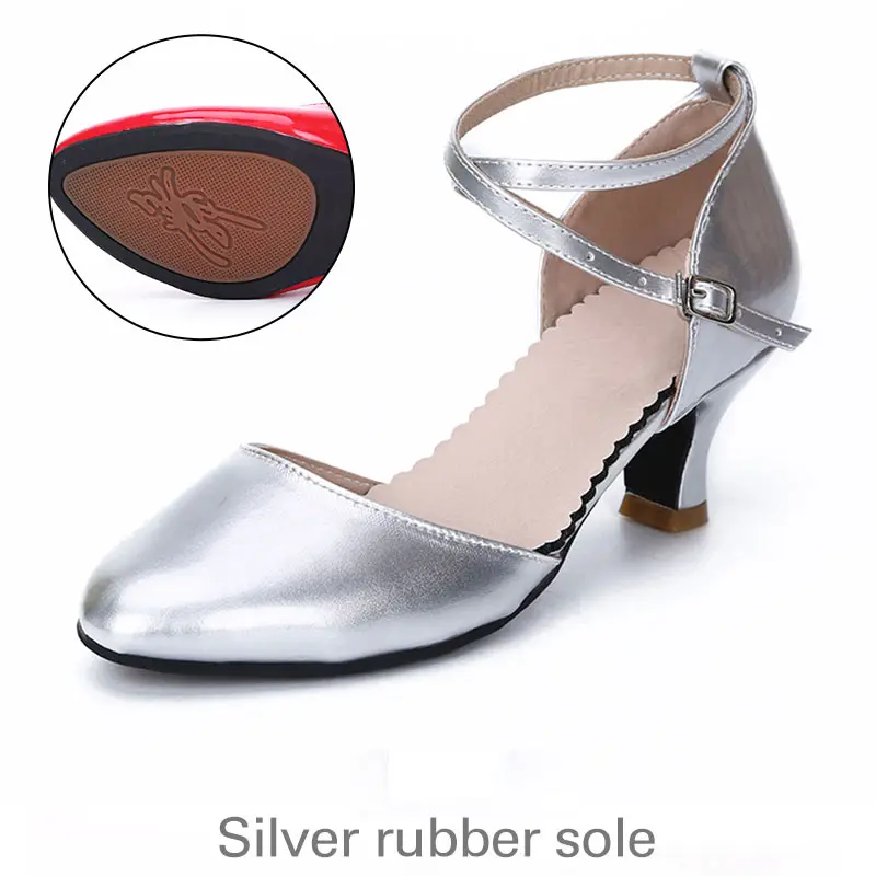 Silver rubber sole Женская обувь для латинских танцев, лакированная кожа, сальса, танго, танцевальная обувь для девочек, мягкая подошва, Бальные уличные туфли на каблуке 5,5 см - Цвет: Silver rubber sole