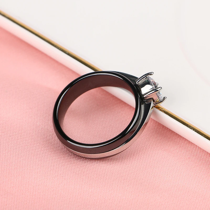 Набор из четырех зажимов женские кольца со стразами не выцветают черные