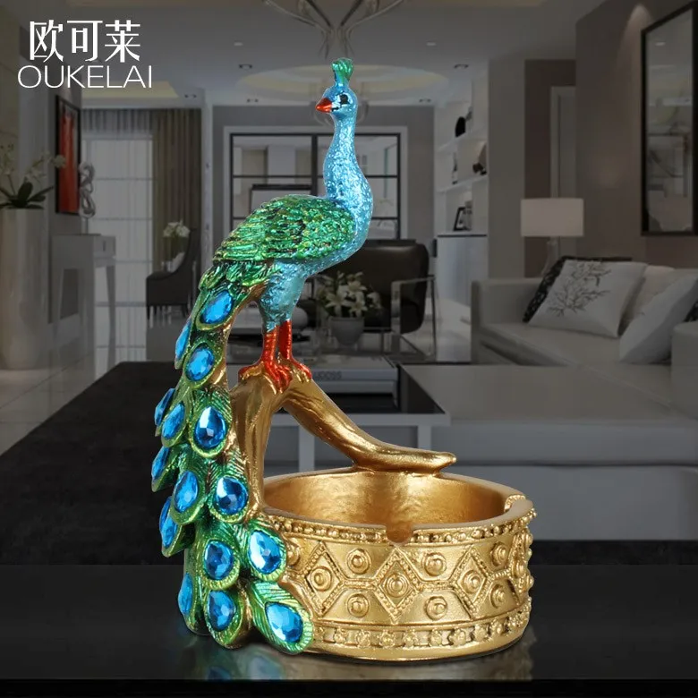 European Resin Creative Individual Restaurant Bar KTV Large Peacock Ashtray Dishes for Birthday Gifts | Мебель