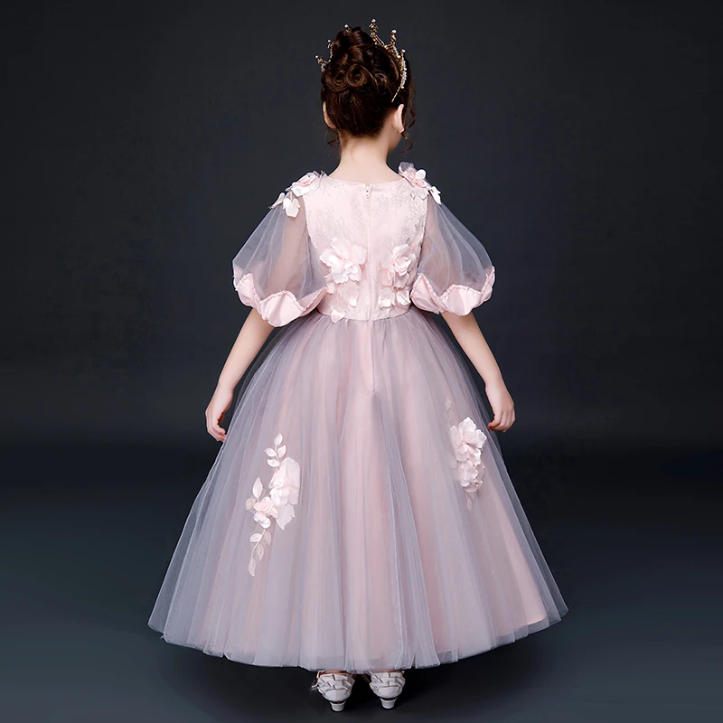 Платья с рукавами-фонариками для девочек держащих букет невесты на свадьбе