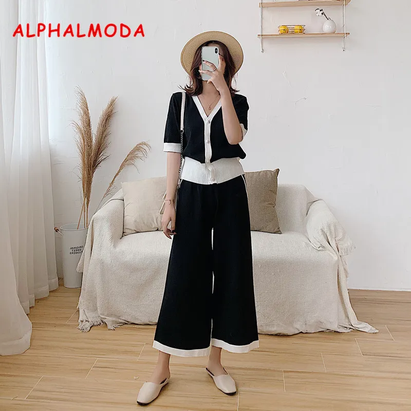 

ALPHALMODA V-collar Short-sleeved Jacket + Broad-legged Pants Spring New Style Fashionable Knitted Suit 2pcs Apparel Sets
