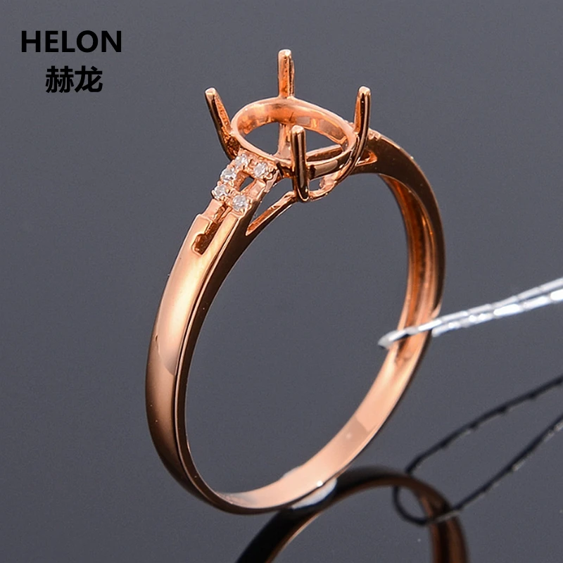 Цельное обручальное кольцо из белого золота 10 к с натуральными бриллиантами 5x7 мм