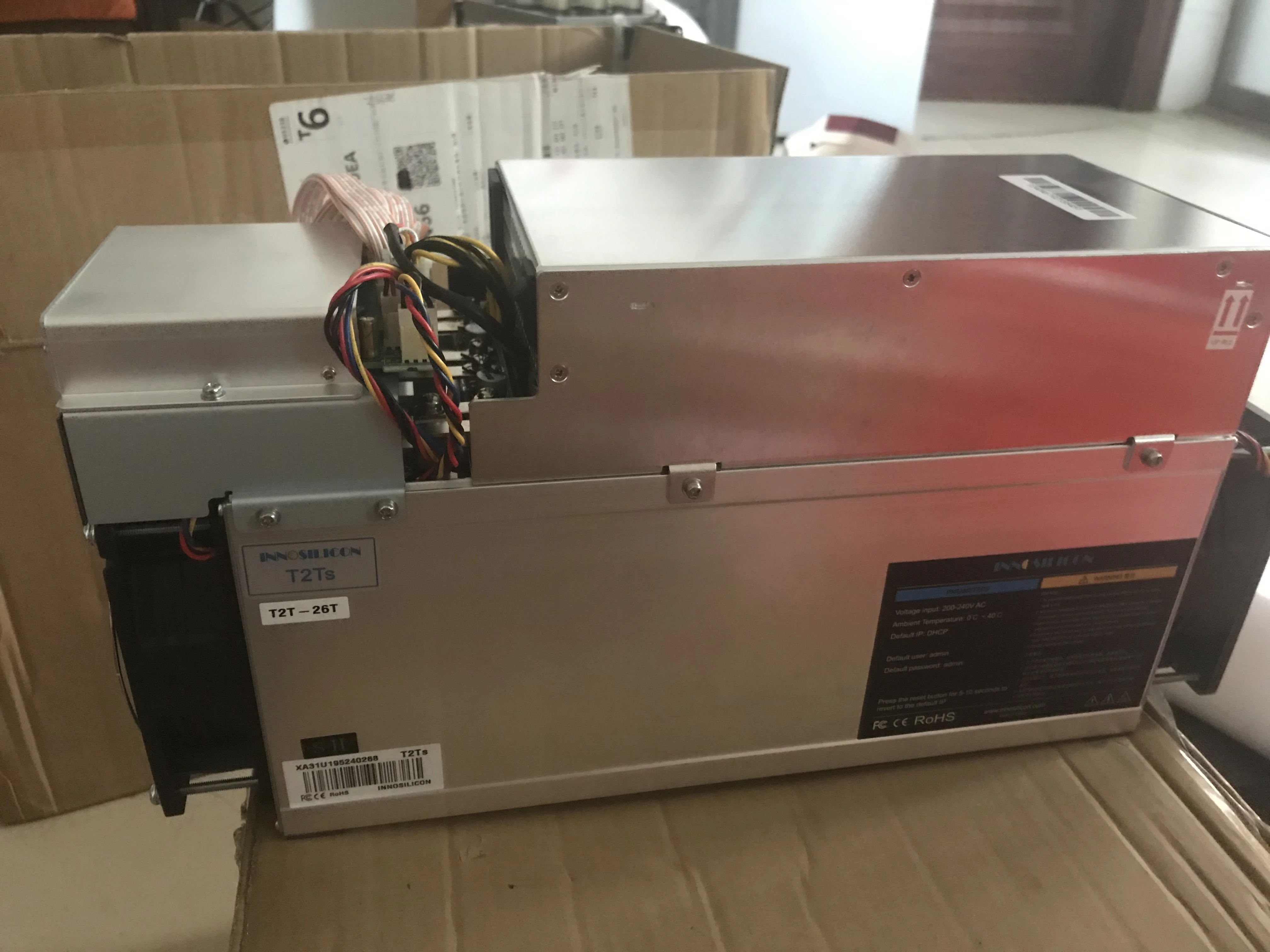 Новый BTC BCH Miner Innosilicon T2T 26TH/s с PSU лучше чем WhatsMiner M3 M10 Antminer S9 S11 S15 S17 T9 + T17 Z9 Z11 |
